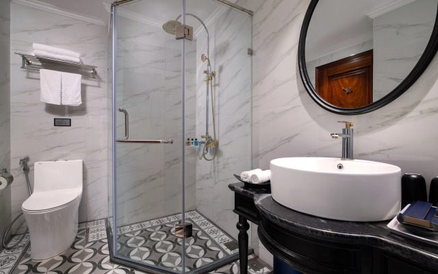 Acoustic Hotel & Spa