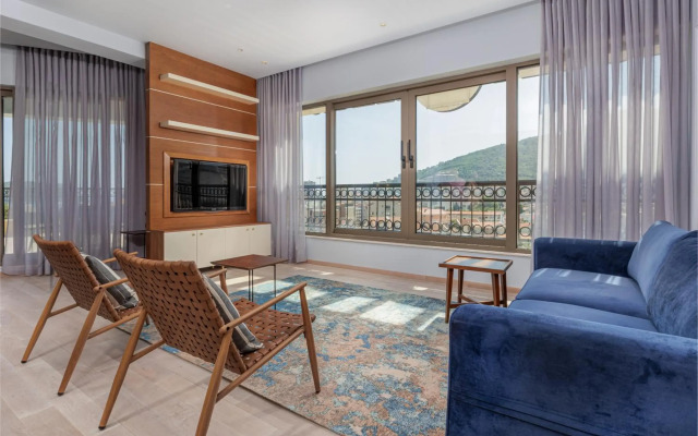 Hotel Kadmo by Aycon