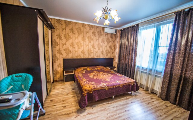 Mandarin (Lazarevskoe)