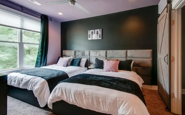 Close to the Gulch - Book Today