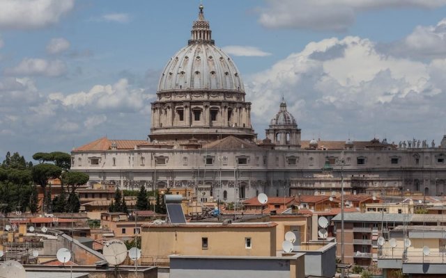 Spectacular Vatican & Rome View