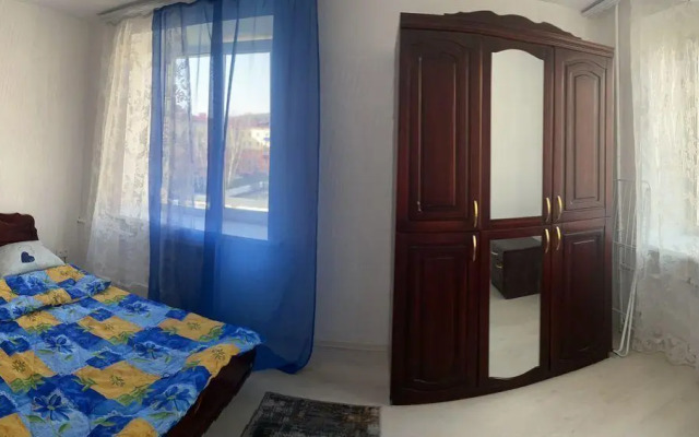 Апартаменты на Коммунистическом проспекте 25