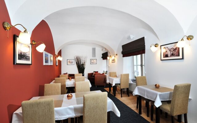 BEIGLI Hotel & Garden