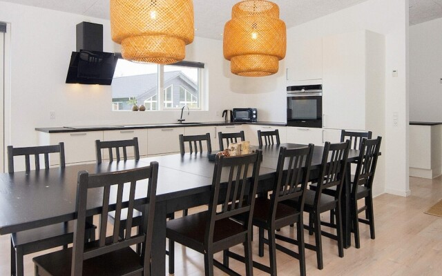 14 Person Holiday Home in Glesborg-by Traum