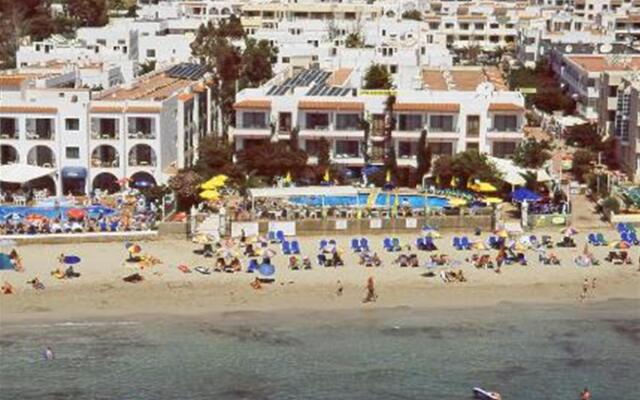 AMA Ibiza Suites - Adults Only