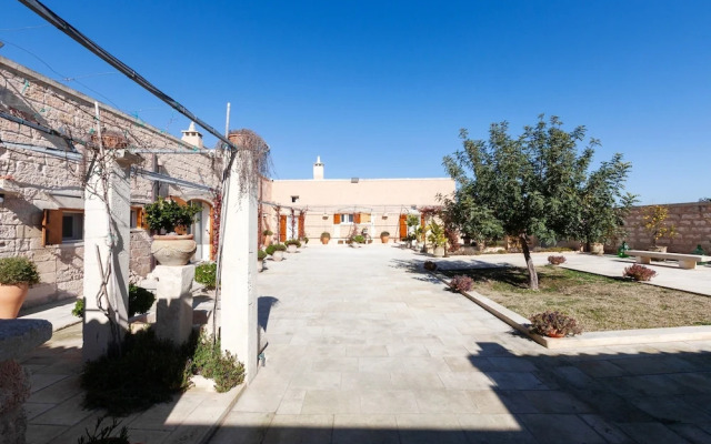 Masseria Misocampo With Garden And Pool