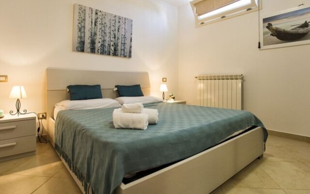 Alghero, Villa Annetta With Swimming Pool For 10 People