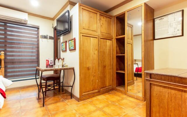 Brickwood Suites by RedDoorz