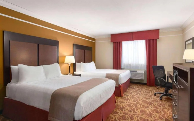 Travelodge Meadow Lake