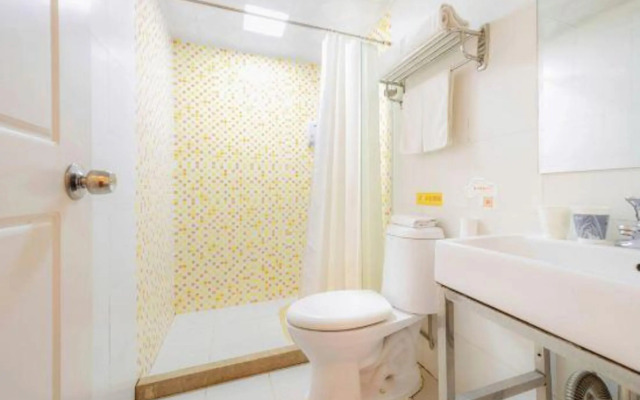 7Days Inn Hotel (Haikou East Railway Station Hainan Normal University)