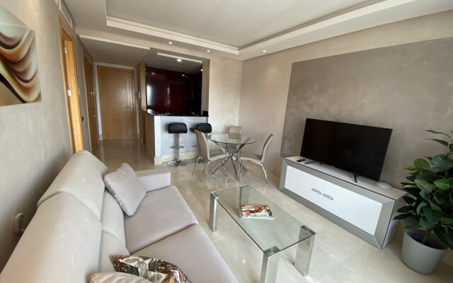 ArtPlatinum Suites & Apartments