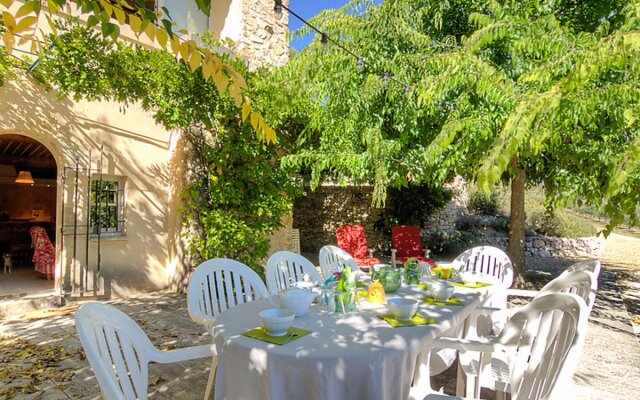 Domaine De Piegros