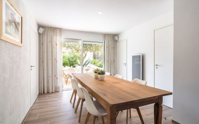 Comfy Villa in Pouzols-minervois With Private Pool