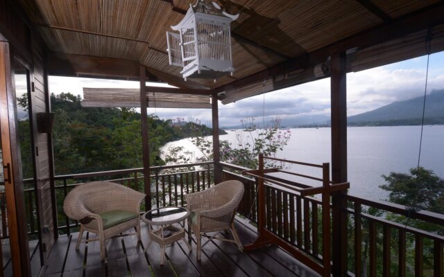 Froggies Divers Resort