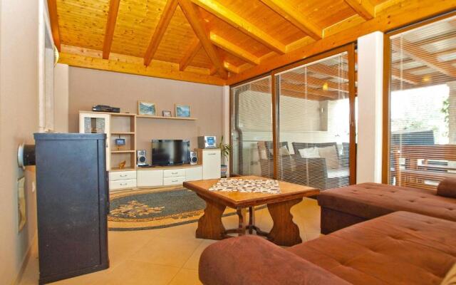 Apartments Kristina 1531