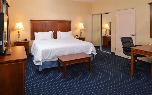 Hampton Inn & Suites Fredericksburg South