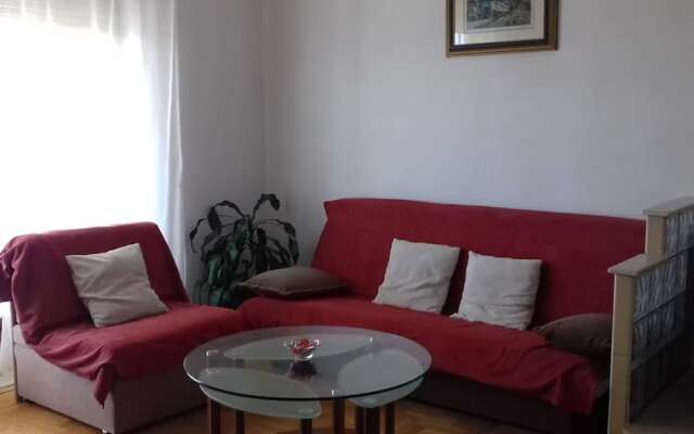 Spacious Apartment in Selce With Sea View