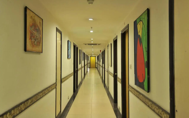 Lemon Tree Hotel, East Delhi Mall, Kaushambi