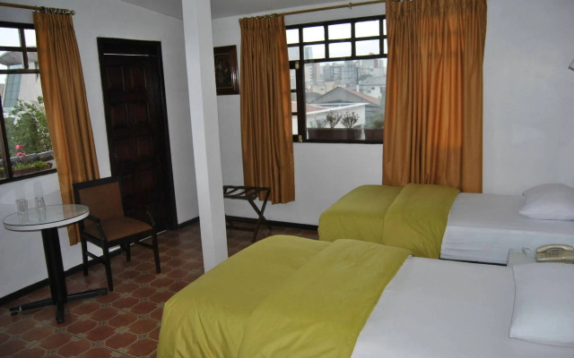 Hotel Fuente de Piedra II