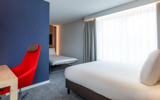 Holiday Inn Express Almere, an IHG Hotel