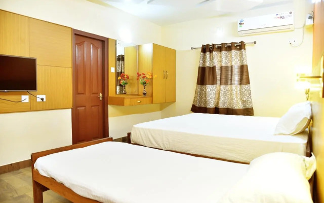 Hotel Parvathi International