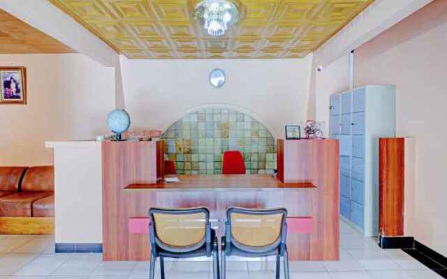 OYO 90475 Mirda Gratia Hotel