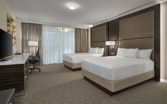 Delta Hotels by Marriott Edmonton Centre Suites