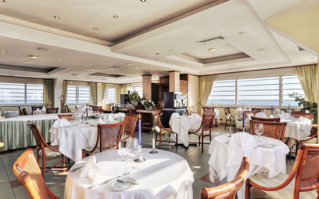 Vintage Hotel Tornese - Business & Events