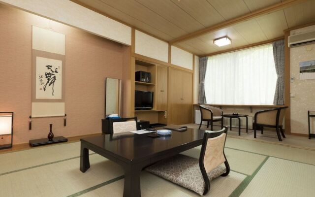 Shiobetsu Tsurutsuru Onsen