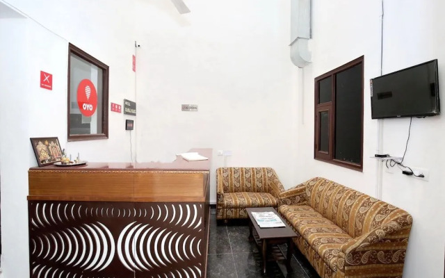 OYO 12025 Hotel Kamal Palace