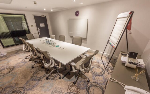 Holiday Inn London Camden Lock by IHG