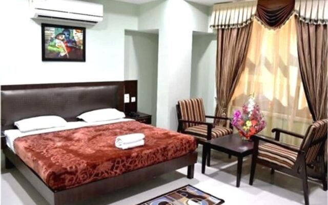 OYO 8177 Hotel Silver Oak