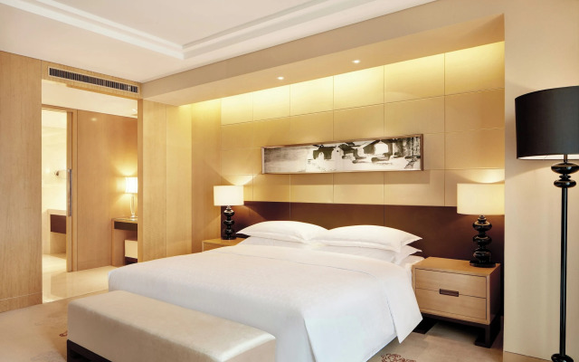 Sheraton Wuxi Binhu Hotel