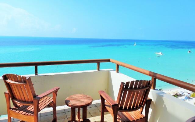 Ixchel Beach Hotel