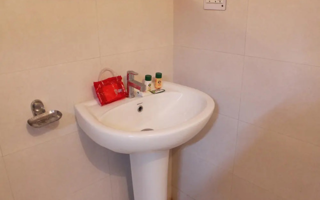 OYO 3828 Hotel Ashok