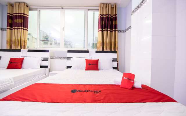 RedDoorz Plus near Ben Thanh Market – Guest Rooms – Ho Chi Minh City