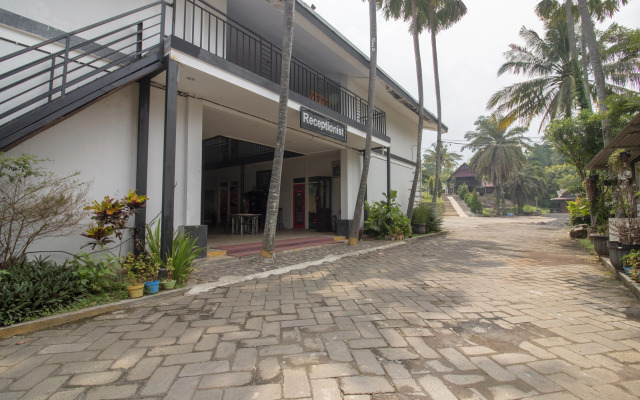 OYO 3283 Bwalk Hotel