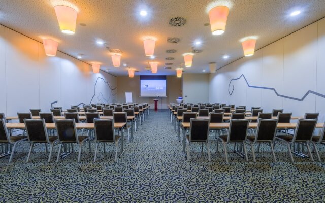 Business Hotel Astrum Laus