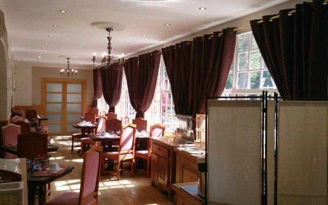 Hostellerie Du Lys - Hôtel & Restaurant