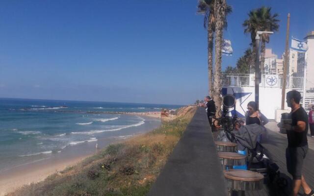apart hotel tlv/bat yam beach front 834
