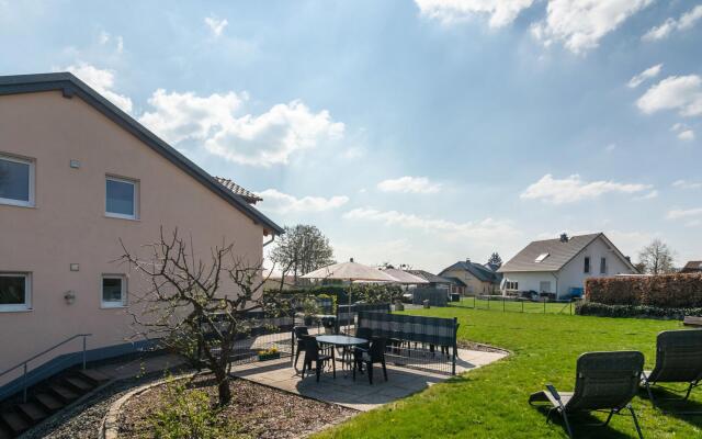 Comfortable Holiday Home in Ellscheid with Garden