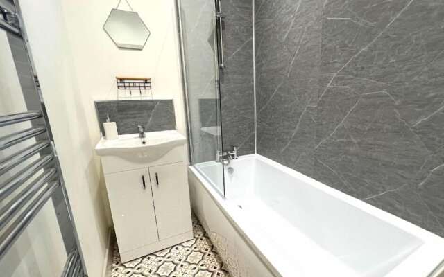 Darlington Suites by SA Stays