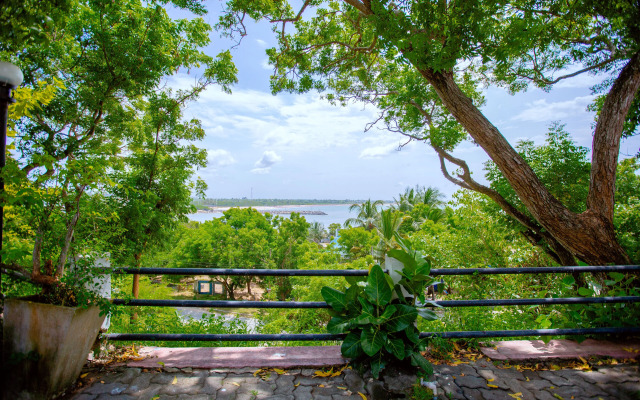 Hambantota Rest House