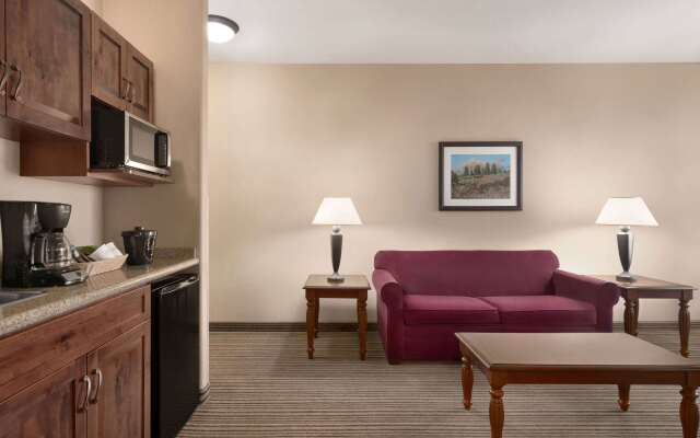 La Quinta Inn & Suites by Wyndham Trinidad