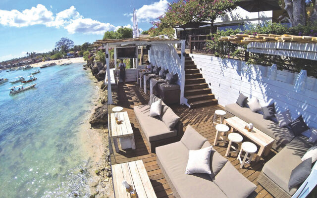 Batu Karang Lembongan Resort & Spa