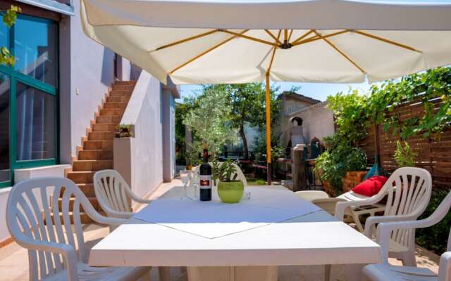 Apartments with pool 992