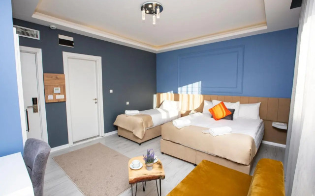 Alemeyn The Taksim Leons Hotel Cafe & Spa