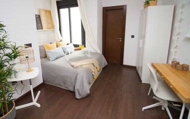 Romantic Studio Dos Aceras by La Recepcion