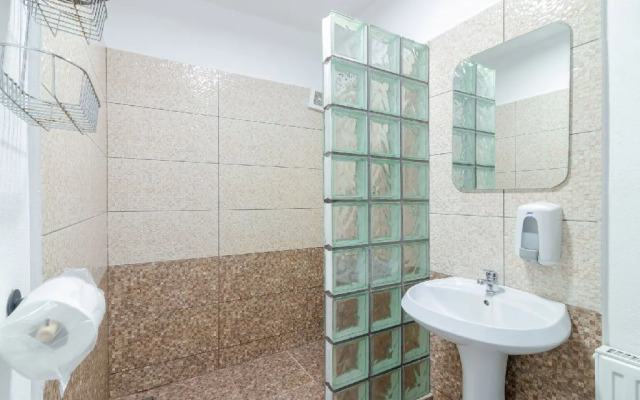 . Hotel Craiul Crailor