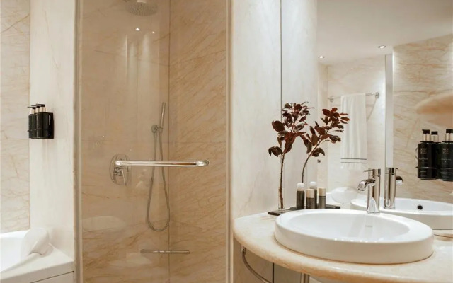Melia Athens Hotel